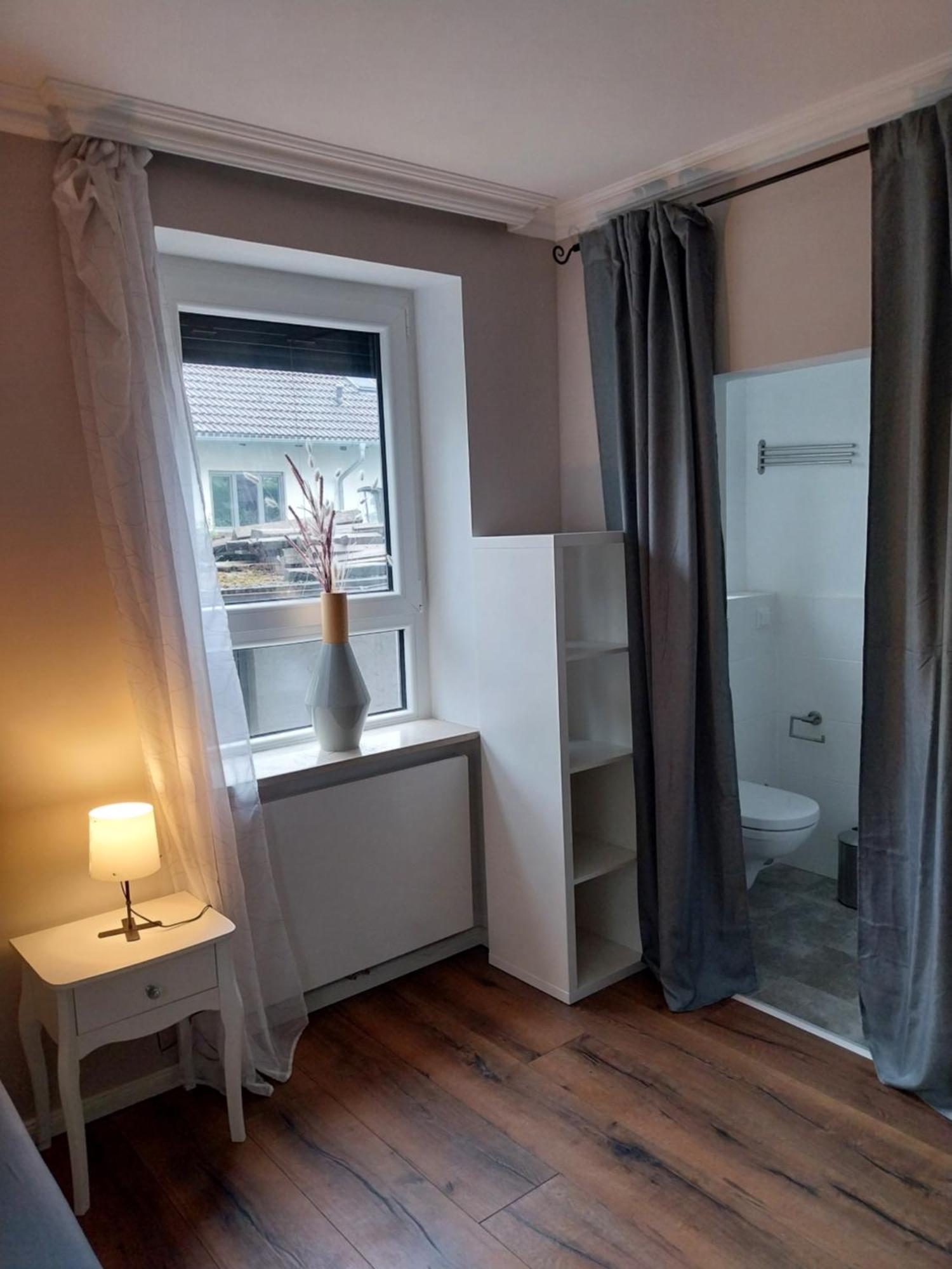 Bad Aibling City Apartment Zimmer ภายนอก รูปภาพ