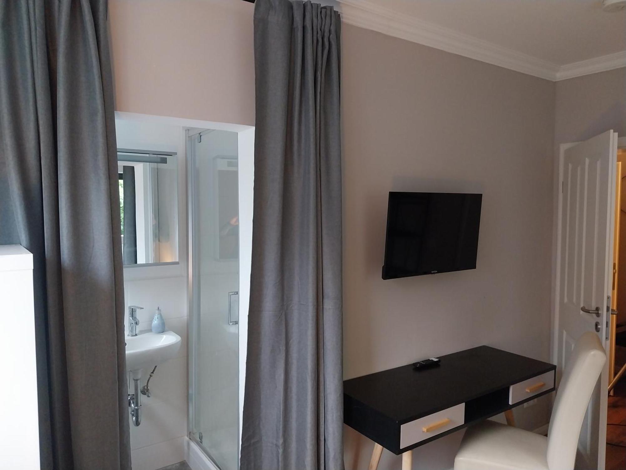 Bad Aibling City Apartment Zimmer ภายนอก รูปภาพ